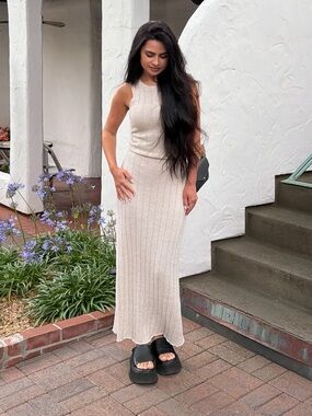 Sleeveless Ribbed Knit Set of Top and Skirt in Cream